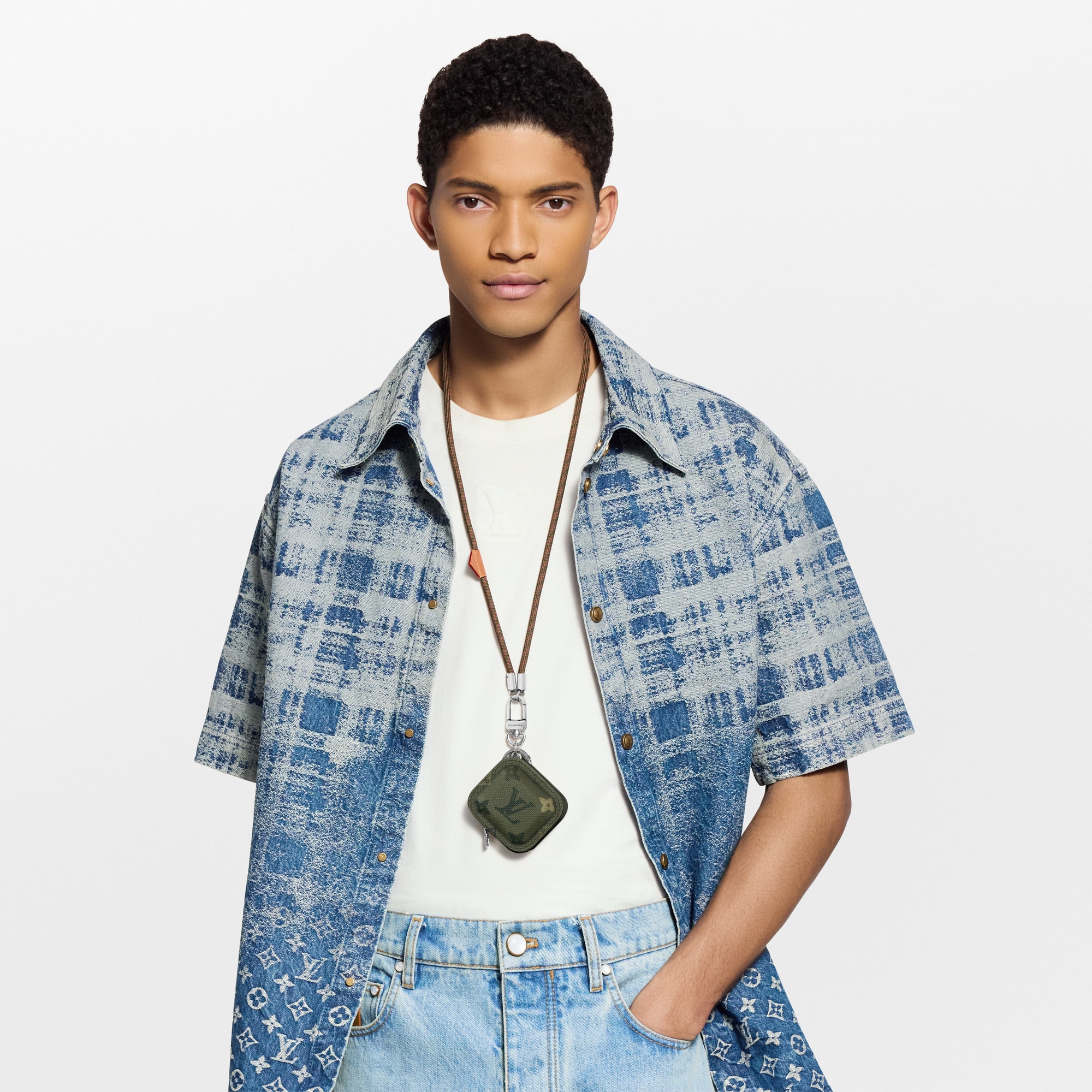 LV Tune Key Holder and Bag Charm S00 - For Him M03361 | LOUIS VUITTON